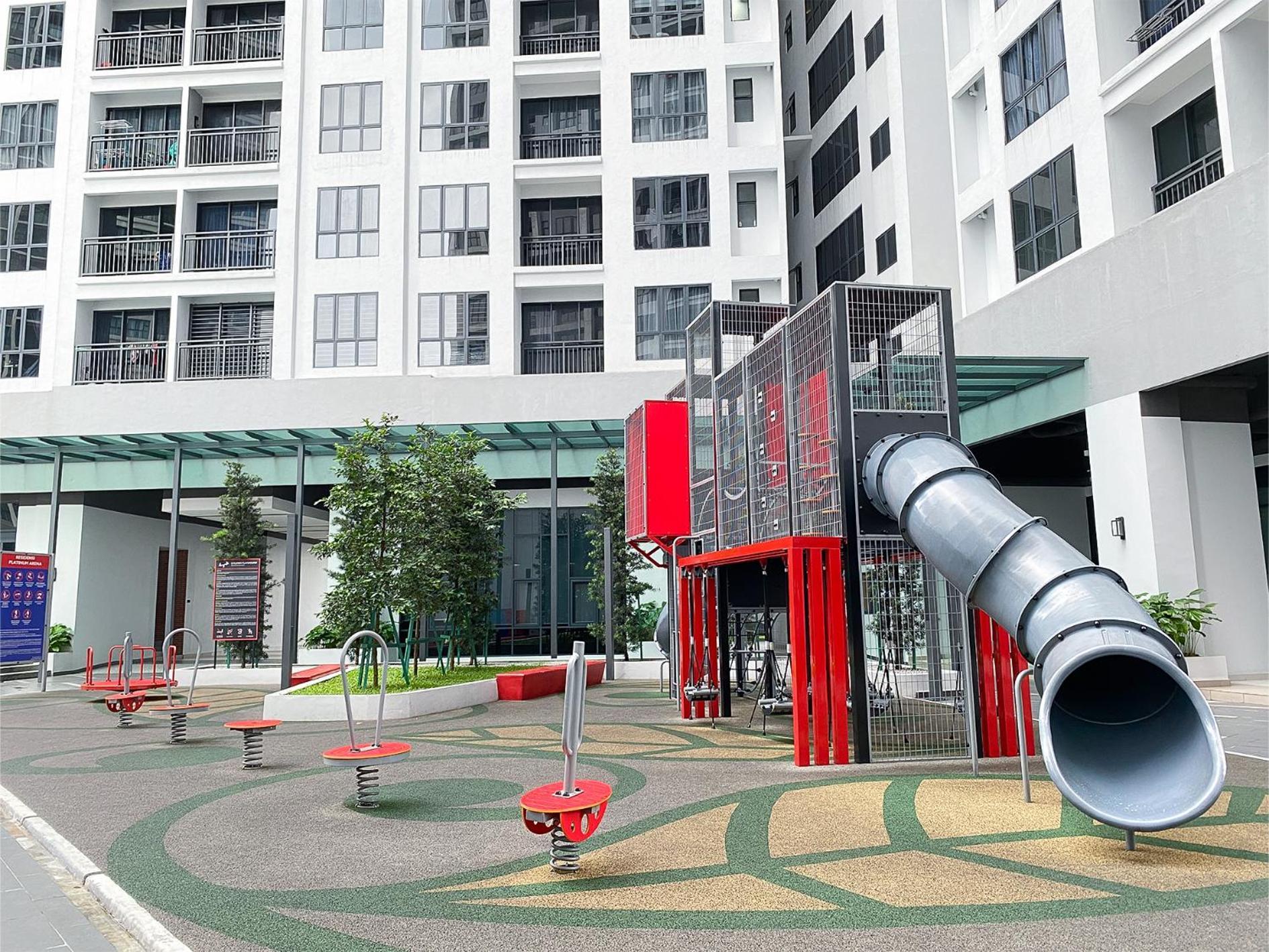 Instaworthy 3b2b 6 Pax - Free Wifi - Old Klang Road Apartment Kuala Lumpur
