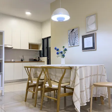 Instaworthy 3B2B 6 Pax - Free Wifi - Old Klang Road Apartment Kuala Lumpur Exterior photo
